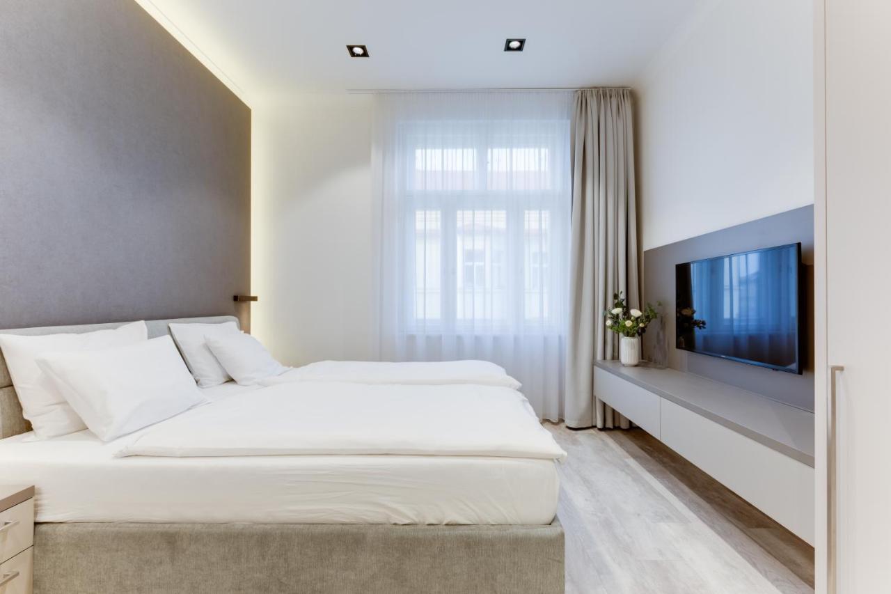 Lampi Aparthotel プラハ エクステリア 写真