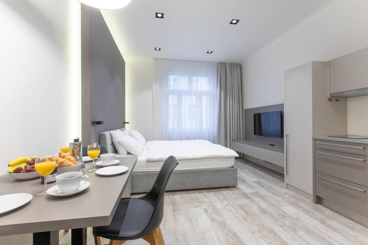 Lampi Aparthotel プラハ エクステリア 写真