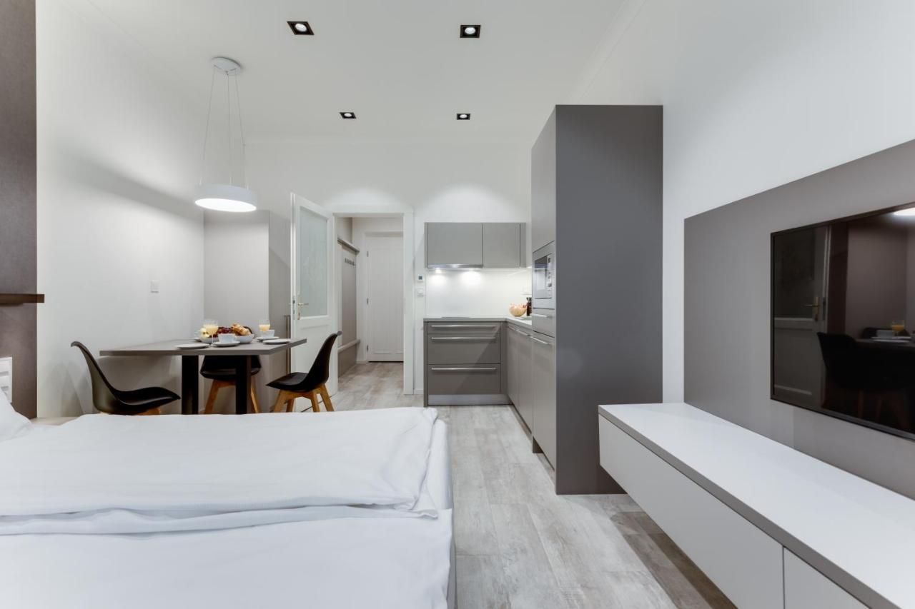 Lampi Aparthotel プラハ エクステリア 写真