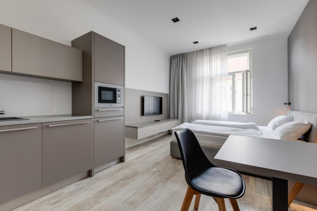 Lampi Aparthotel プラハ エクステリア 写真